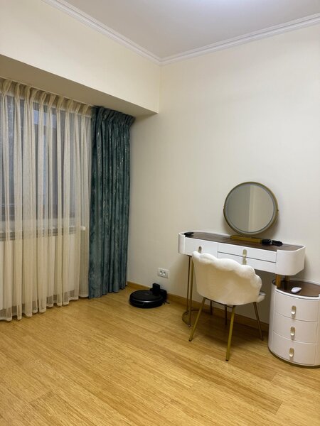 Decebal - proprietar.